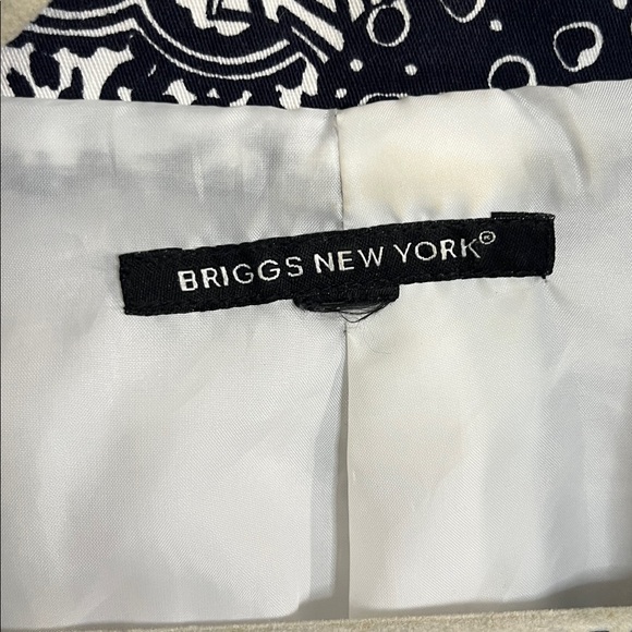 Briggs New York Black and White Floral Tie Waist Button Front Blazer in 20W - Picture 2 of 5